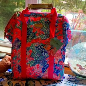 Lilly Pulitzer Back Pack cooler featuring "Splendor In The Sand"